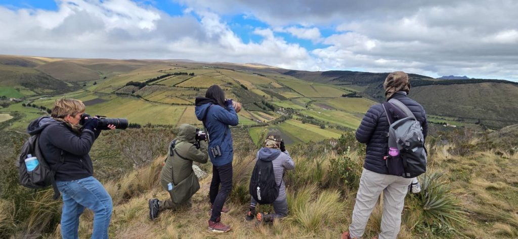 Ecuador Photo Adventure – 10 Days of Birds, Beauty & Friendship | Tropical Photo Tours Group in Antisana | Tropical Photo Tours